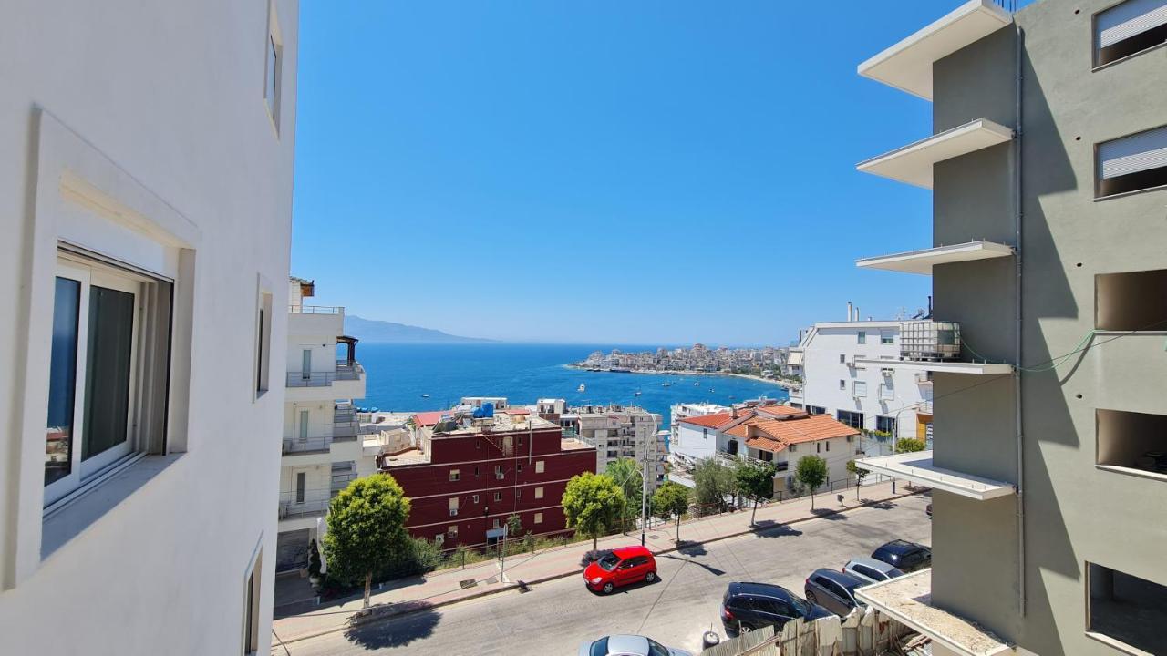 Sea And City View Apartment Sarandë Buitenkant foto
